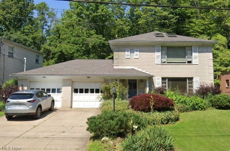 Investors wanted! 1834-1836 Cromwell Dr. Akron is a 2 unit that backs up to SandRun Park and is located on a dead end street. Each unit has 2 bedroom and 1 bath.  Both units are currently rented to one tenant for $1500 per month until 12/30/22.  Tenant pays all utilities. Gas and electric are separate. This property has newer roof '19. Upstairs has skylights and balcony overlooking park. Look no further than 1834-1836 Cromwell Dr. Akron to start earning passive income!