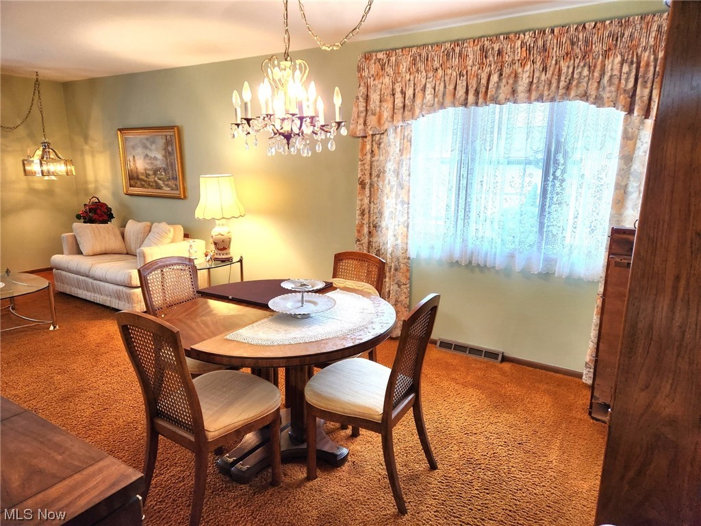 Williamsburg Homes - Residential