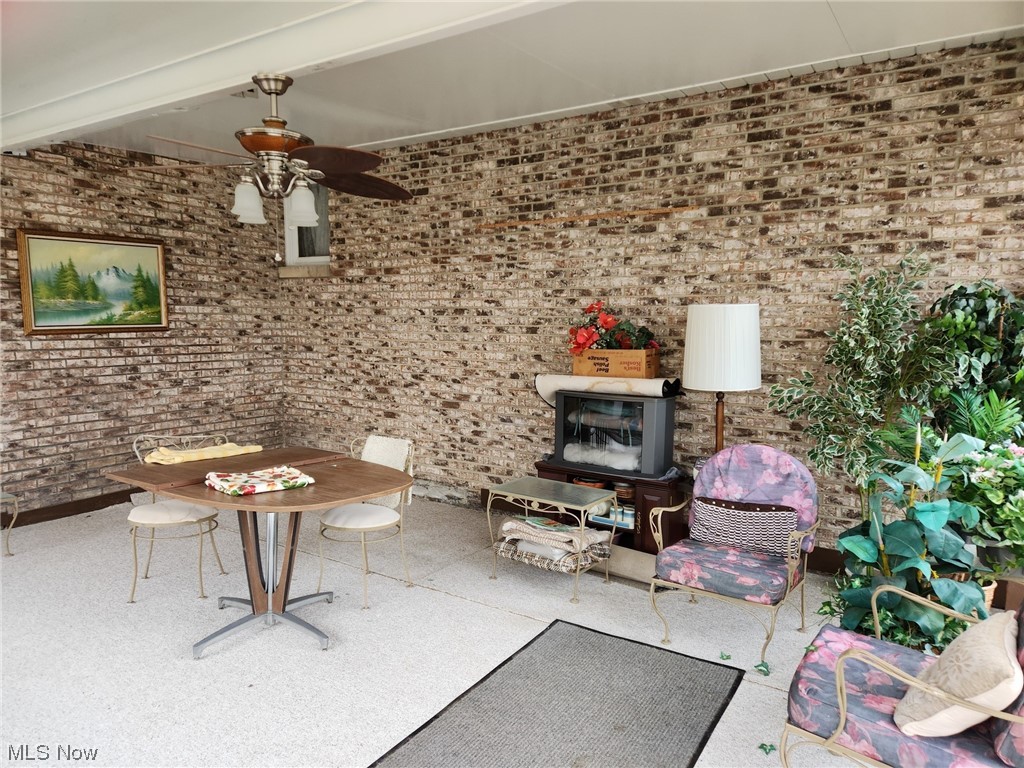 Williamsburg Homes - Residential