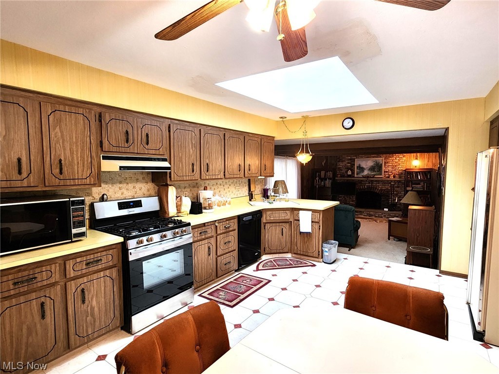 Williamsburg Homes - Residential