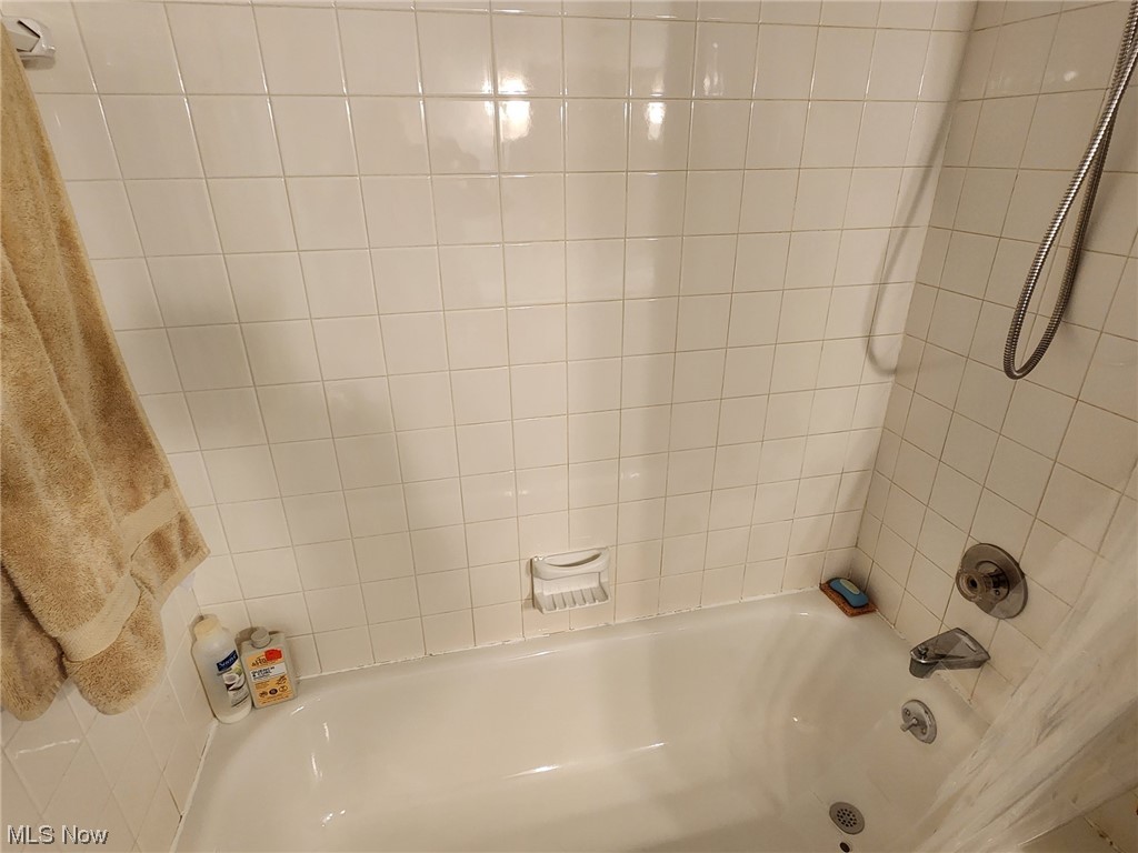 Williamsburg Homes - Residential