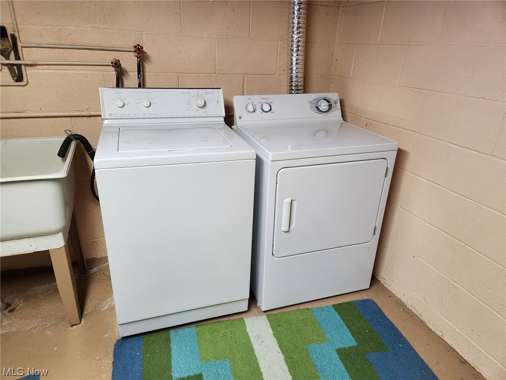 Williamsburg Homes - Residential