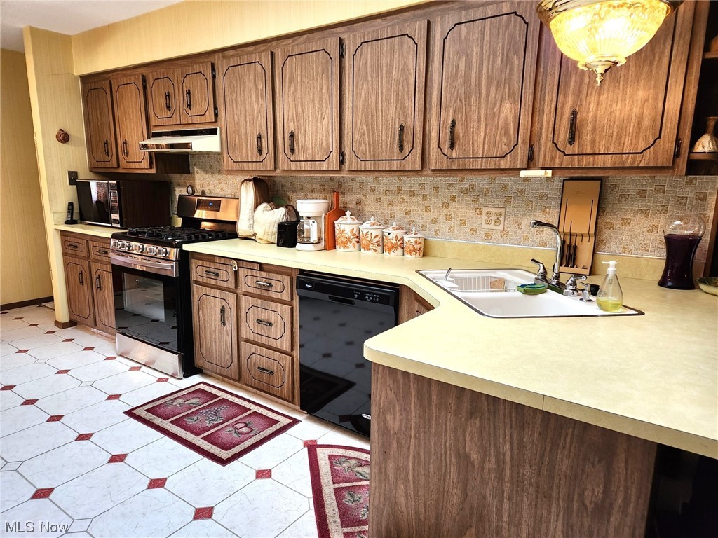 Williamsburg Homes - Residential