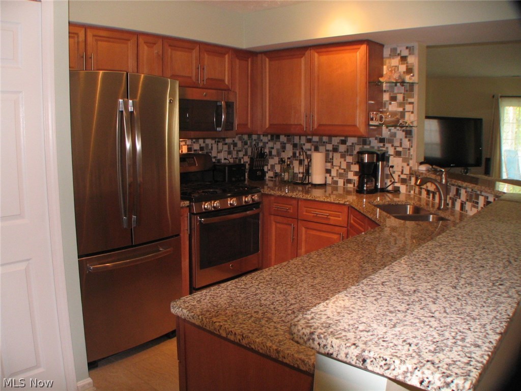 Crystal Lake Ph 03 - Residential