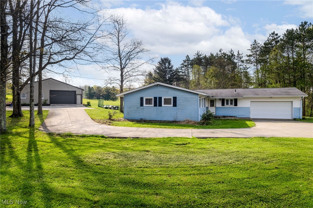2803 W 130th Street, Hinckley, Ohio image 1