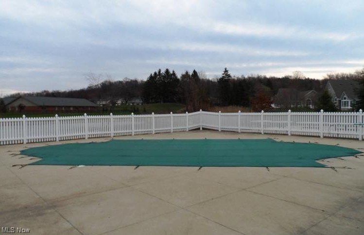 Crossings/Golden Pond Condo Bl - Residential
