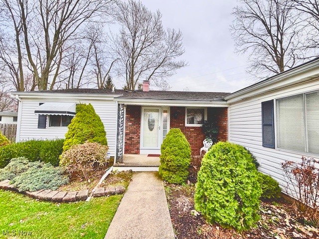 653 Glenwood Circle, Berea, Ohio image 2
