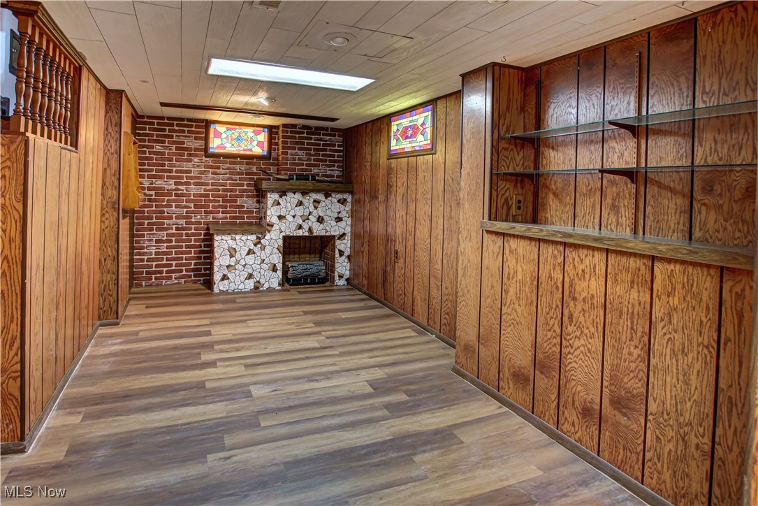 Parma, Ohio 44129, United States, 4 Bedrooms Bedrooms, ,2 BathroomsBathrooms,Residential,Pending,122306