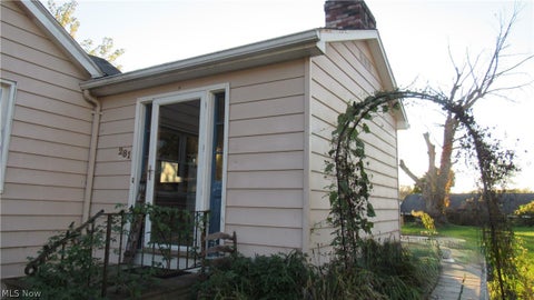 Tiny photo for 281 Brady Street, Magnolia, OH 44643 (MLS # 5255158)