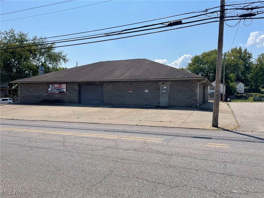 Former Frank's Body shop. The building is 4320 sq/ft (54x80) with two 12ft wide overhead doors. Office area, two half baths, and a paint booth. Three walk-out man doors. The lot behind the building goes with the property. Being sold AS IS.