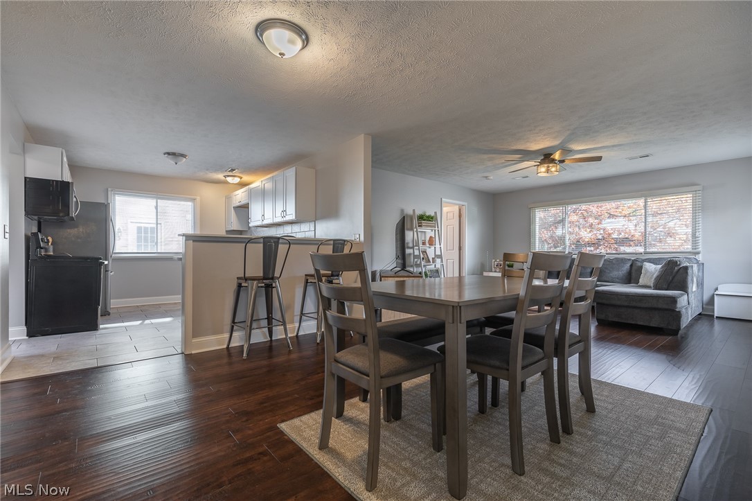 Ea Marhams Mentor Beach Park 1 - Residential