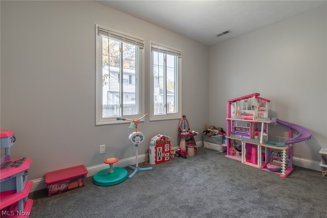 Ea Marhams Mentor Beach Park 1 - Residential