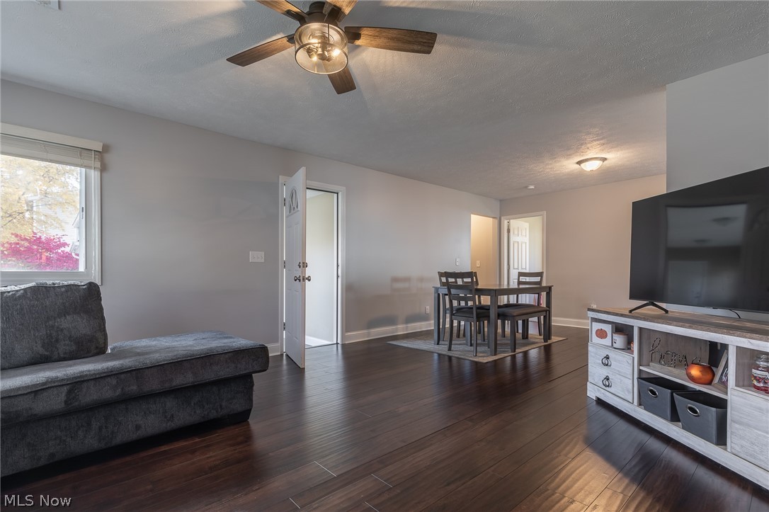 Ea Marhams Mentor Beach Park 1 - Residential