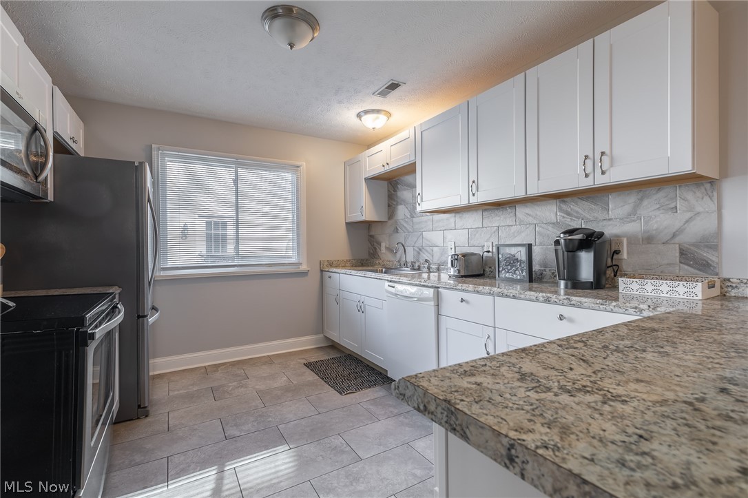 Ea Marhams Mentor Beach Park 1 - Residential