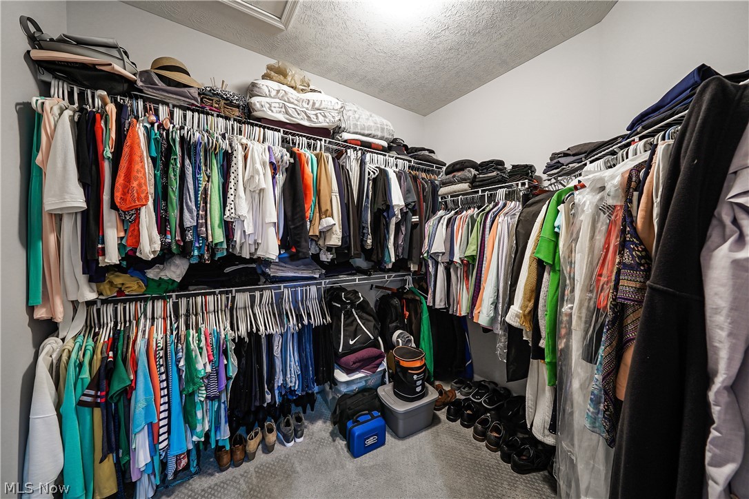 Sheffield Ests/The Lks/Aurora - Residential