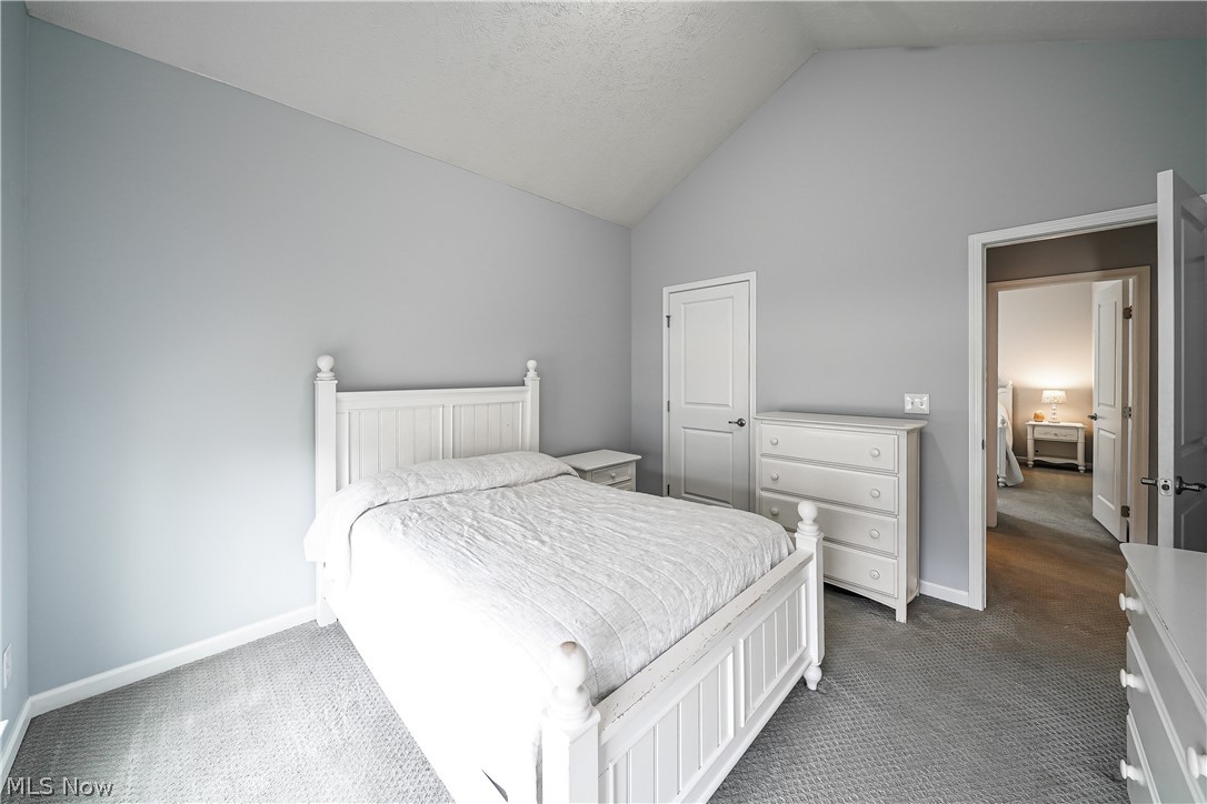 Sheffield Ests/The Lks/Aurora - Residential