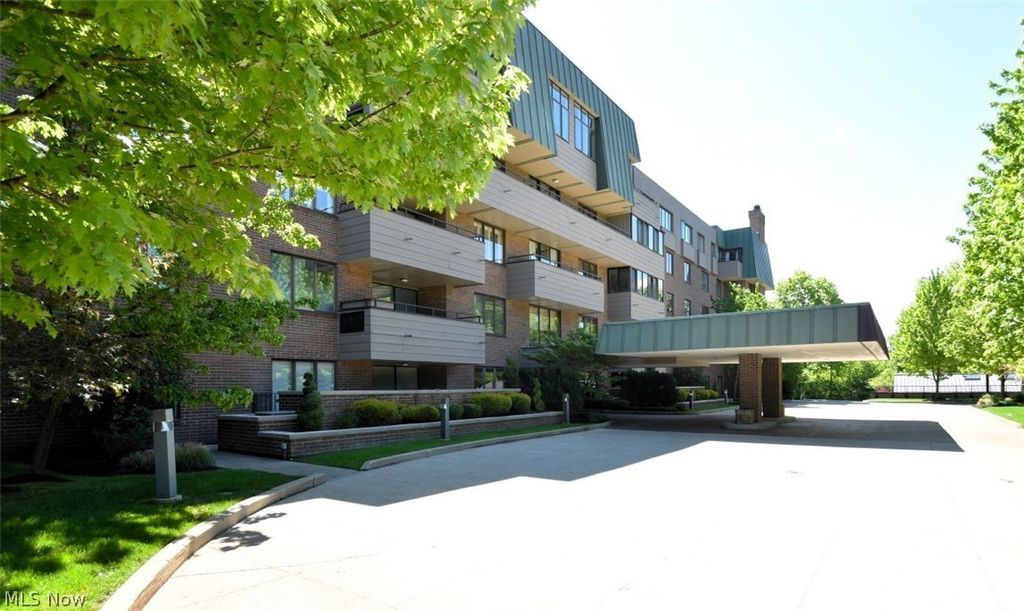 Photo of 5200 Three Village Drive #LLC, Lyndhurst, OH 44124 (MLS # 5199052)