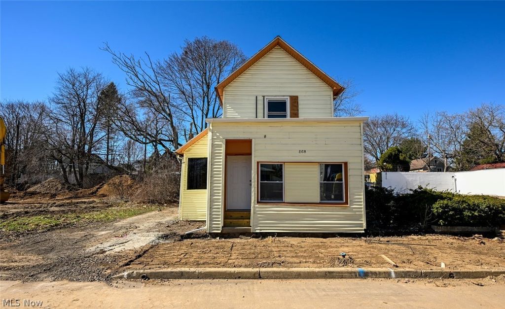 Photo of 868 N Main Street, Akron, OH 44310 (MLS # 5192203)