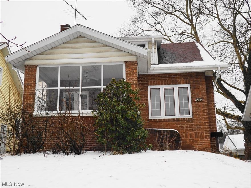 Great 3 bedroom cape with open floor plan. Large master bedroom on the second floor with decorative fireplace and extra closet space. Formal dining off the kitchen. Spacious living room leads to enclosed front porch. Fenced yard. Walking distance to the Natatorium and the excitement on Front Street. Newer furnace.  Selling "as is".
