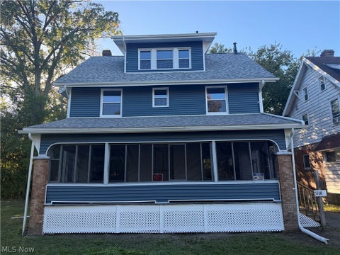 Homes For Sale - 3708 Hillman Street<br/> Youngstown, OH 44507