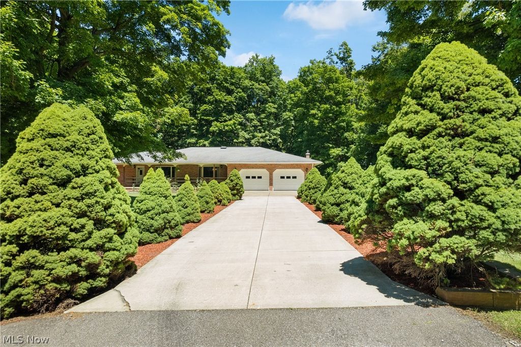 Photo of 5510 Steiner Road RD, Sterling, OH 44276 (MLS # 5223976)