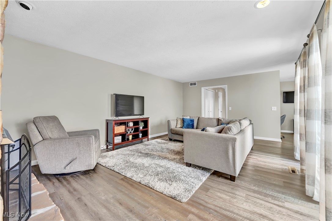 Idlewood South Condo 06 - Residential