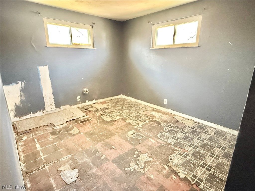 Photo of 347 Patton Avenue, Wintersville, OH 43953 (MLS # 5198713)