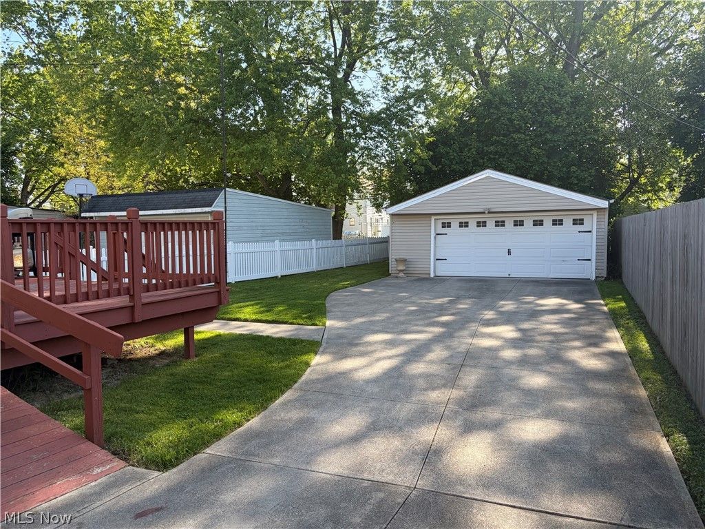 Photo of 3619 W 148th Street, Cleveland, OH 44111 (MLS # 5207158)