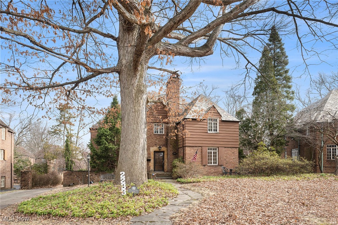 2233 Mount Vernon Boulevard, East Cleveland, Ohio image 3