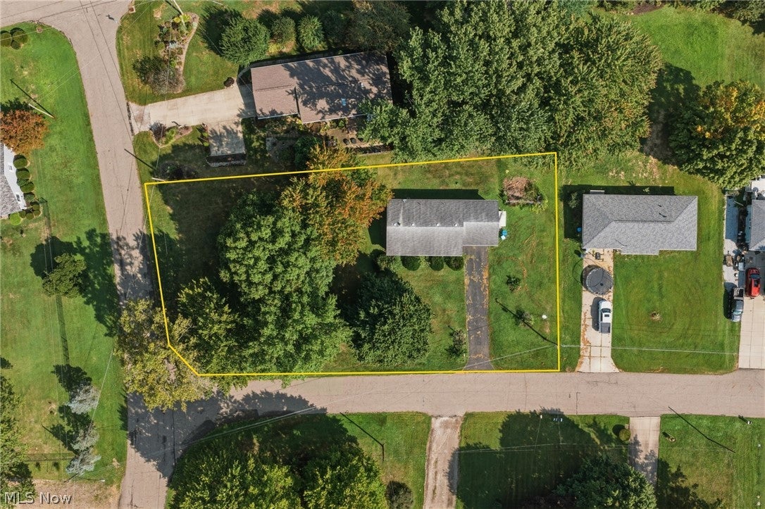 3197 Greenbrier Drive