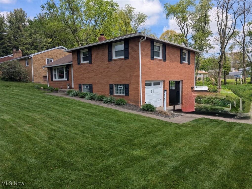 1602 Woodlawn Avenue, Canton, Ohio image 2