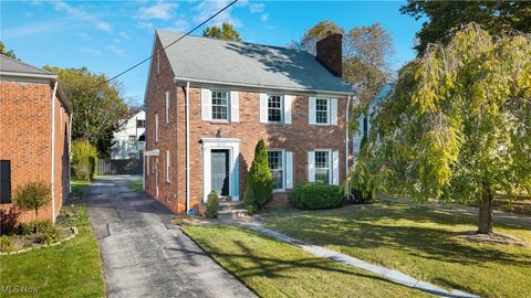 18927 Chagrin Boulevard Shaker Heights OH 44122