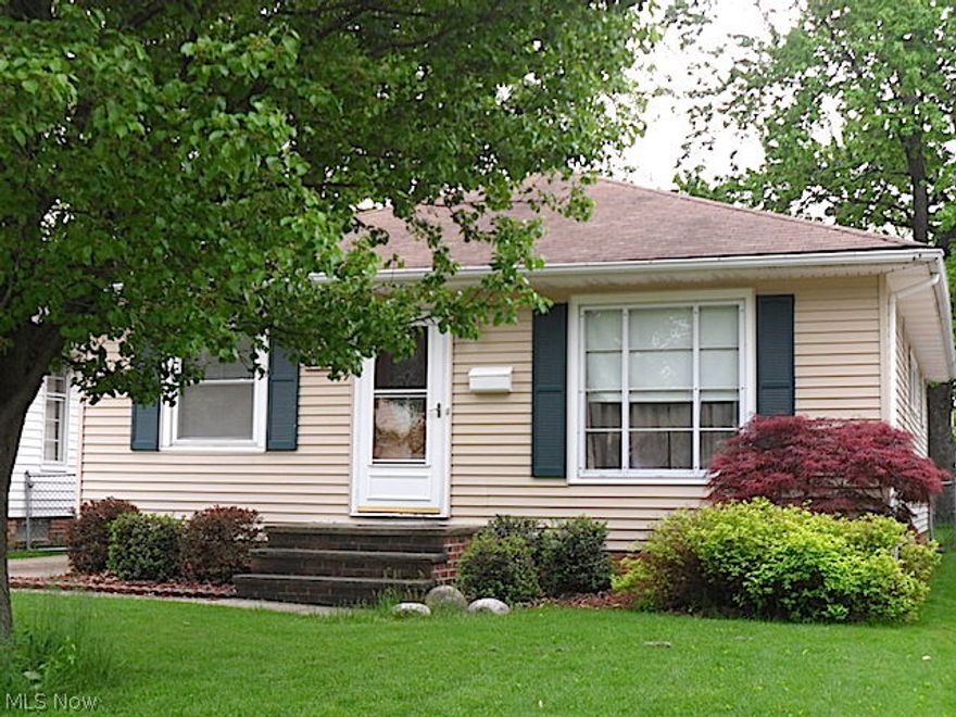 Do you love Cooking? Looking for a Man Cave? Come view this Updated Ranch with Beautiful Curb Appeal! Wonderfully Updated Eat-In Kitchen with Oak Cabinets lining the Room, Corian Countertops, SS Sink and All Appliances opens to Large Living Room accented with Picture Window, Newer Carpet and Neutral Decor. Remodeled Full Bath on Main Floor with Three Spacious Bedrooms. Hardwood Floors run through Bedrooms and Living Room under newer
Carpet. Bonus Waterproofed, Finished Basement features Huge Family Room, Full Bath Room, additional Room perfect for a Bedroom, Exercise Room, or Craft Room - use your imagination! Fully Fenced Back Yard makes for a Great Entertaining Space plus a 2 1/2 Garage with newer Door and Opener, Glass Block, Vinyl Sided, Newer HWT and C/A! Plus More !