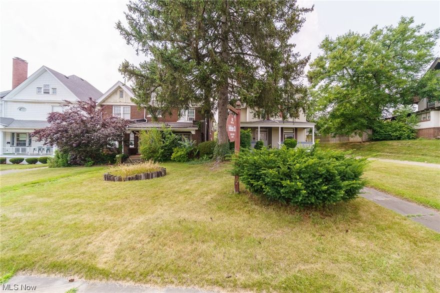 Priced independently but must be sold as a package including 1407 Market Ave N (MLS #5011435) & 1411 Market Ave N (MLS #5011434). Great investment business opportunity with tons of potential on Market Ave with a high traffic count. Storage garage behind 1411 Market. Not for the faint of heart, needs TLC. Ample parking space. Location, location, location! Being sold as is.