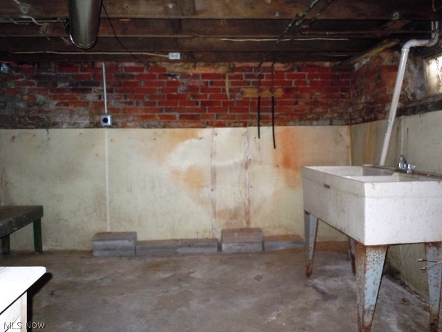 Wm Arthur Elys - Residential