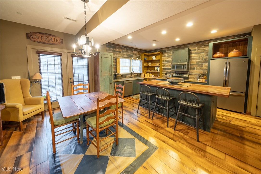 Willoughby Pointe Condo - Residential