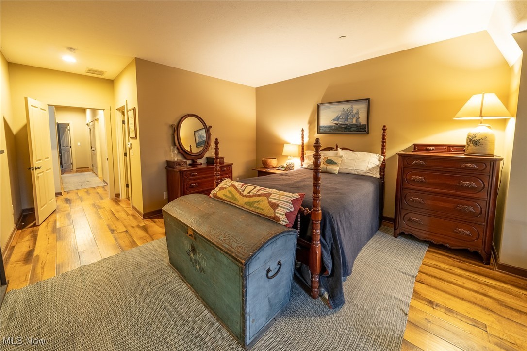 Willoughby Pointe Condo - Residential