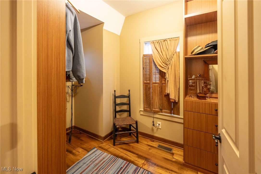 Willoughby Pointe Condo - Residential