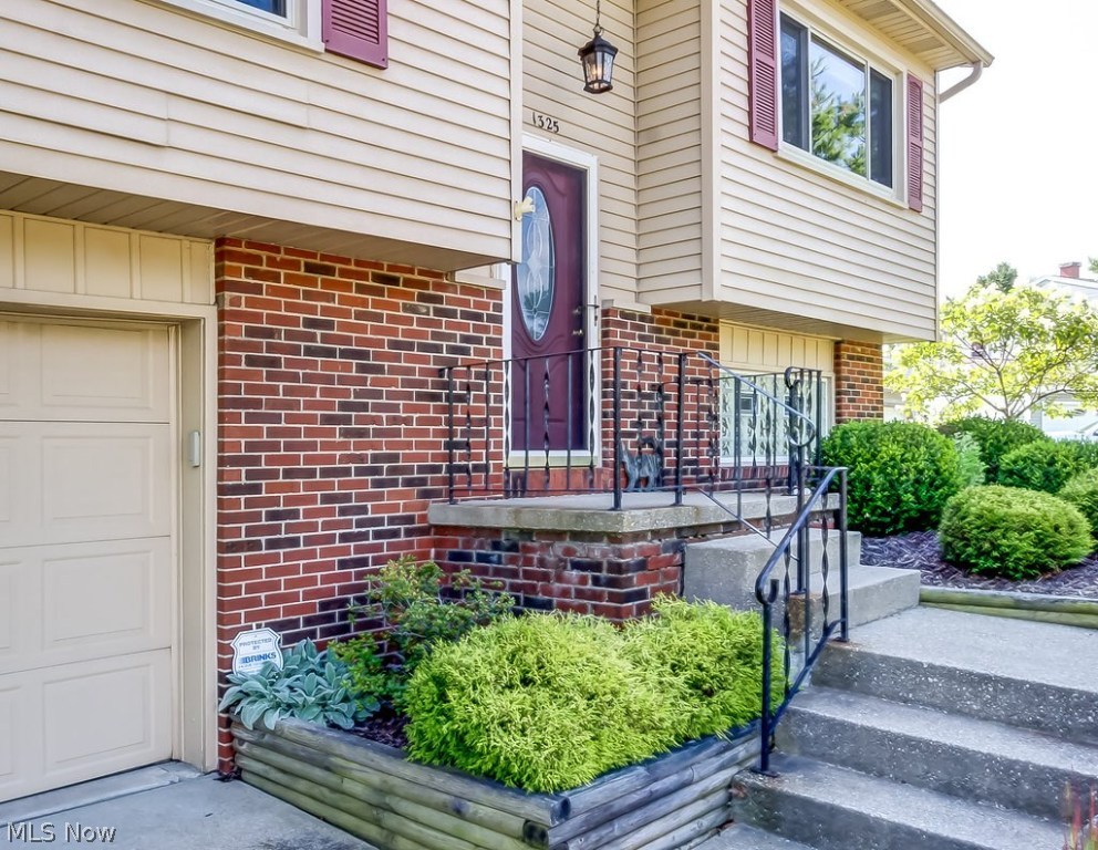 Arrowhead Trail - Residential