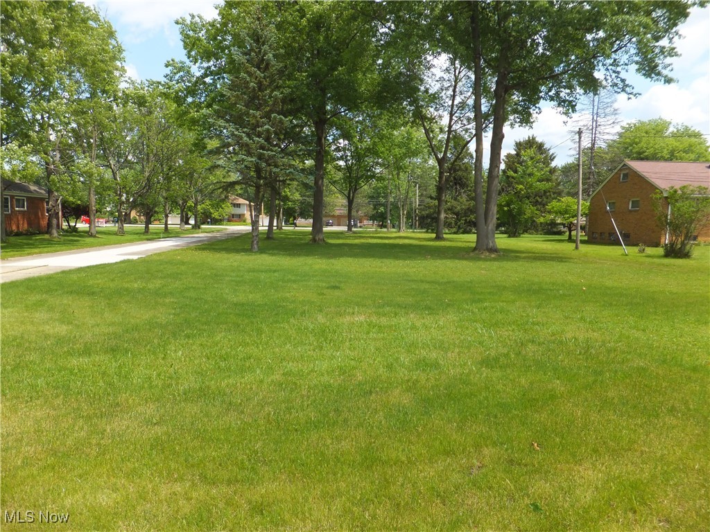 7596 W 130th Street