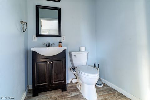 Tiny photo for 5814 Laura Avenue, Homeworth, OH 44634 (MLS # 5189552)