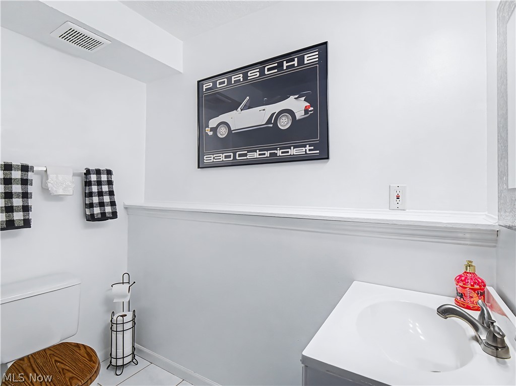 Hunters Crk 04 - Residential