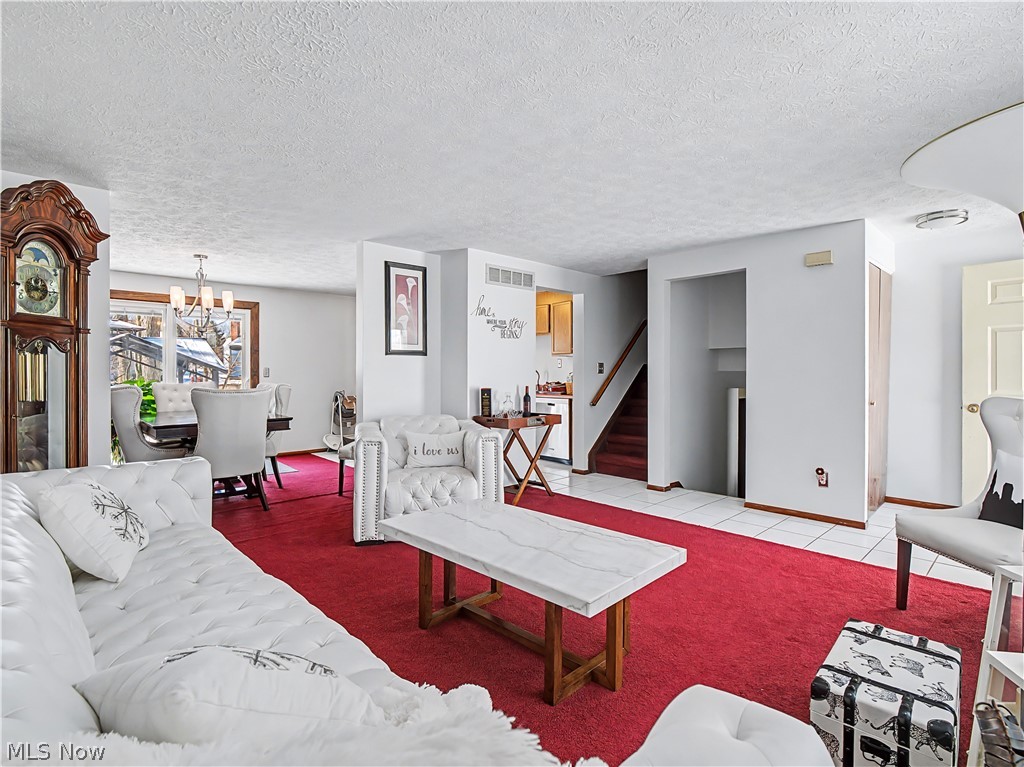 Hunters Crk 04 - Residential