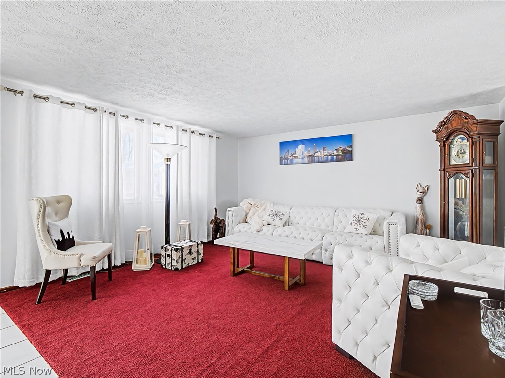 Hunters Crk 04 - Residential