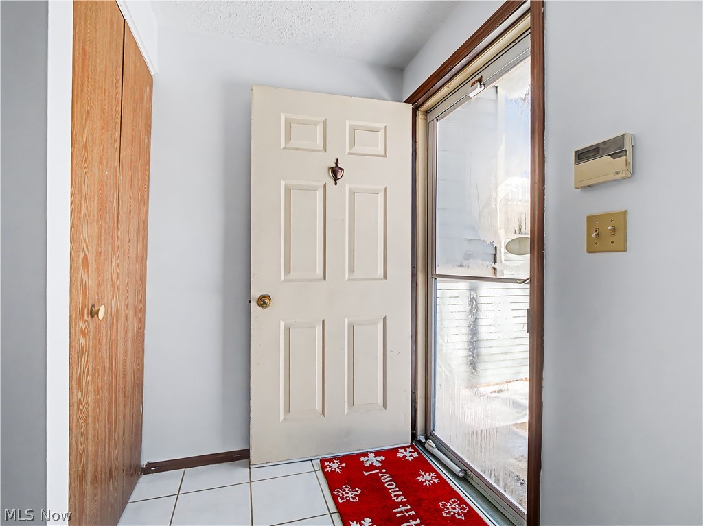 Hunters Crk 04 - Residential