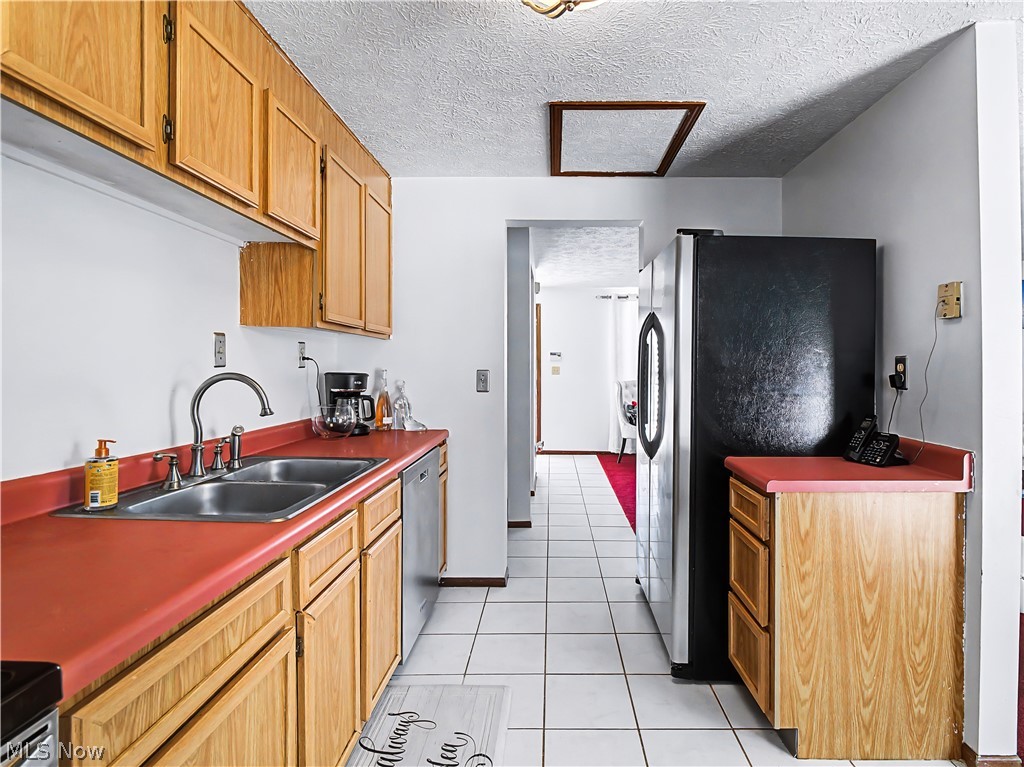 Hunters Crk 04 - Residential