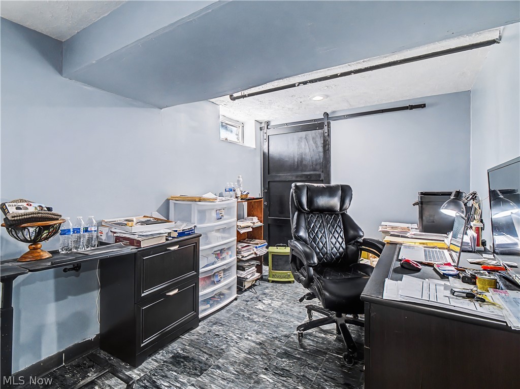 Hunters Crk 04 - Residential