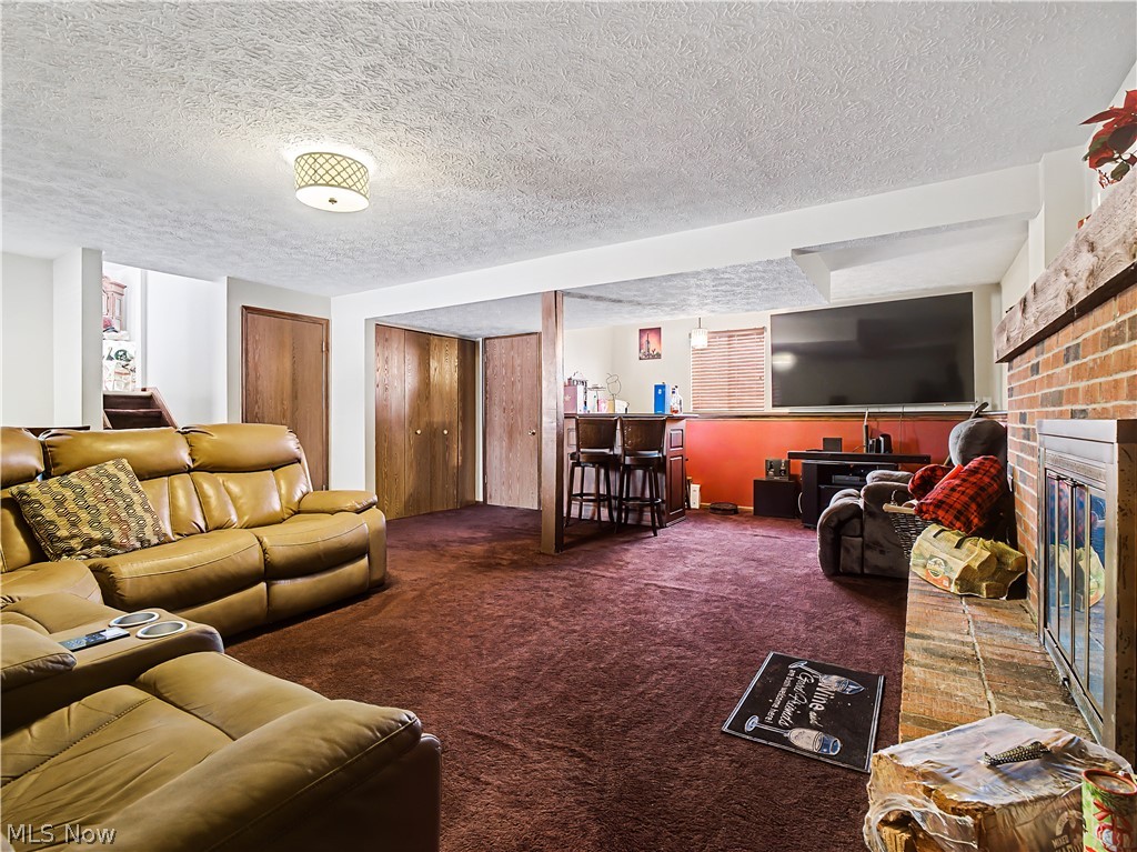 Hunters Crk 04 - Residential