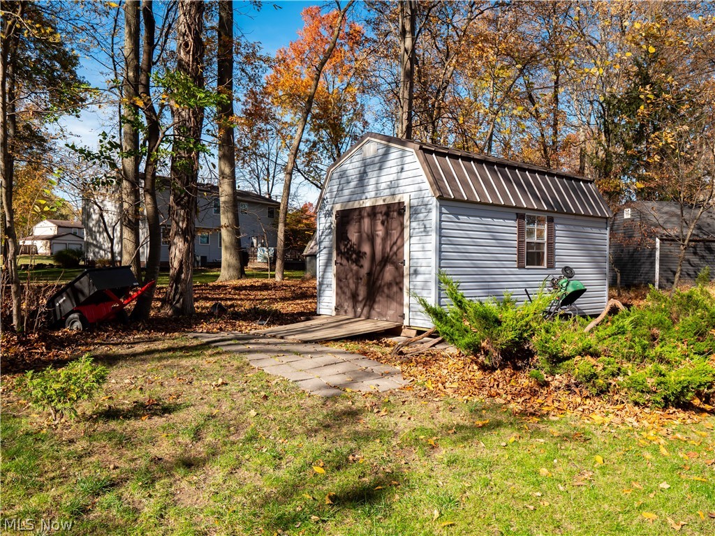 Hunters Crk 04 - Residential