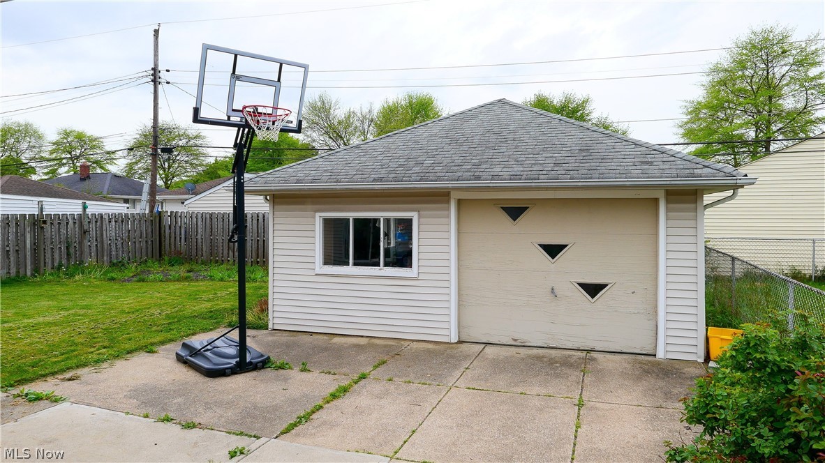 Alex Fodor Estates 02 - Residential